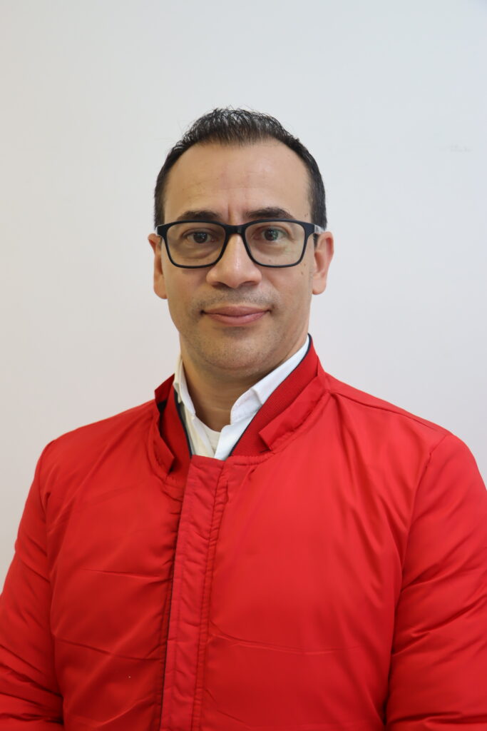 Jorge Enrique Coronel López, representa al Ministerio de Hacienda y Crédito Público.